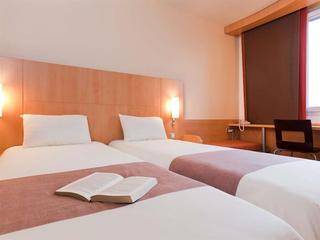 3047199-hotel-ibis-beauvais-aeroport.jpg