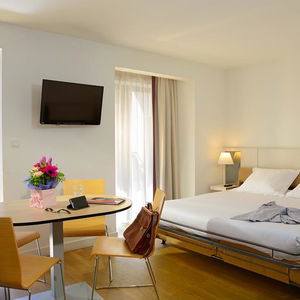 Sejur Resideal Premium Cannes - Apartments vacanta Cannes