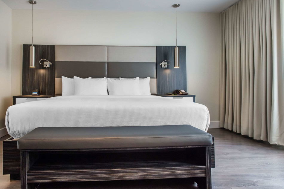 Les Suites Victoria, Ascend Hotel Collection Room Example