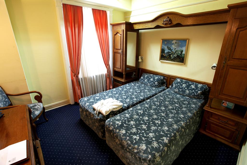 Maria Luisa Hotel