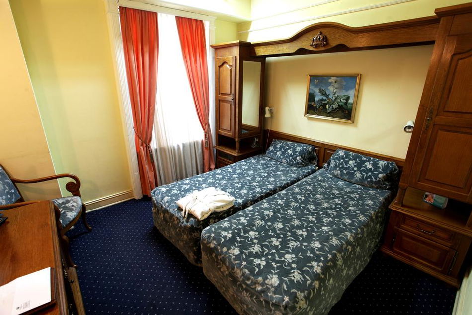 Maria Luisa Hotel
