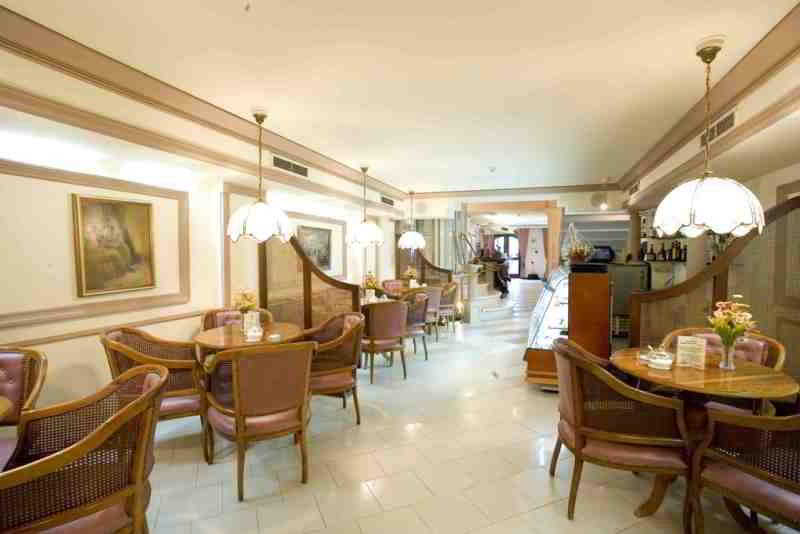 Maria Luisa Hotel