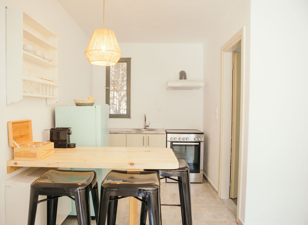 Hotel Exi Sea Side Suites
