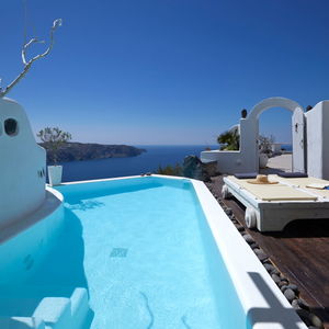 Hotel Athermi Suites Santorini cazare Insula Santorini