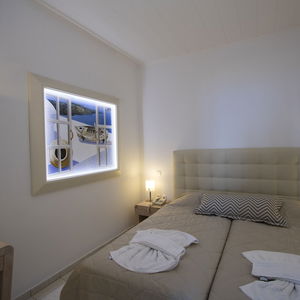 Sejur Erato Apartments vacanta Insula Santorini