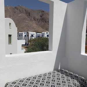 Sejur Three Harites vacanta Insula Santorini