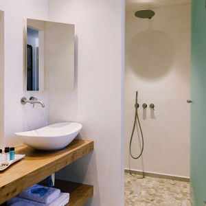 Hotel Opalia Suites cazare Insula Santorini