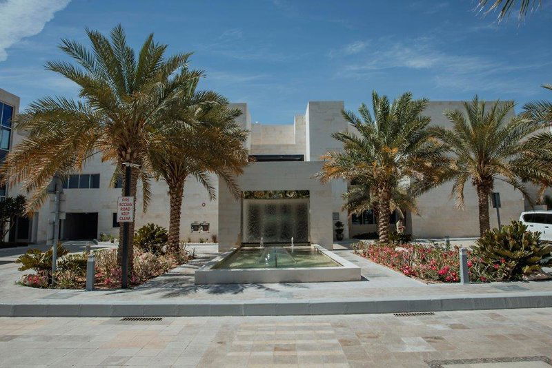 Hotel Alberni Hotel And Resort