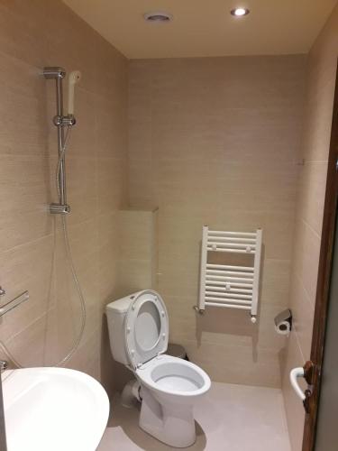 Hotel Rooms43