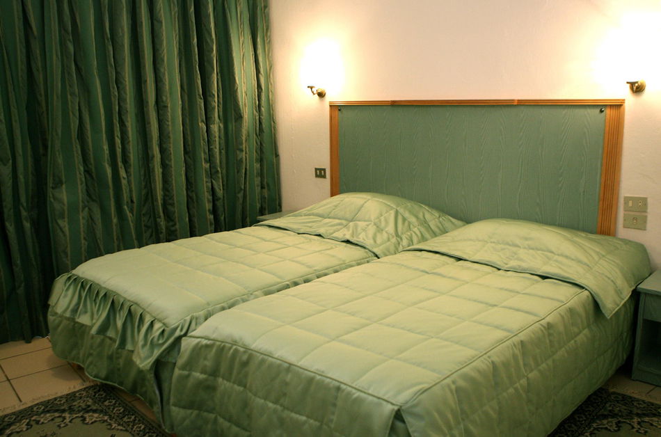 Kaiser Room Example