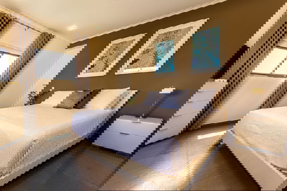 Spectacular Designer Villa 5 Star Luxury 6 Bedroom New!