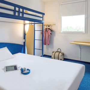 Sejur Ibis Budget Orly Chevilly Tram 7 vacanta Paris