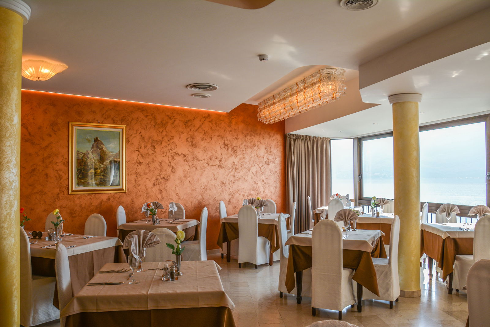 Astor Restaurant