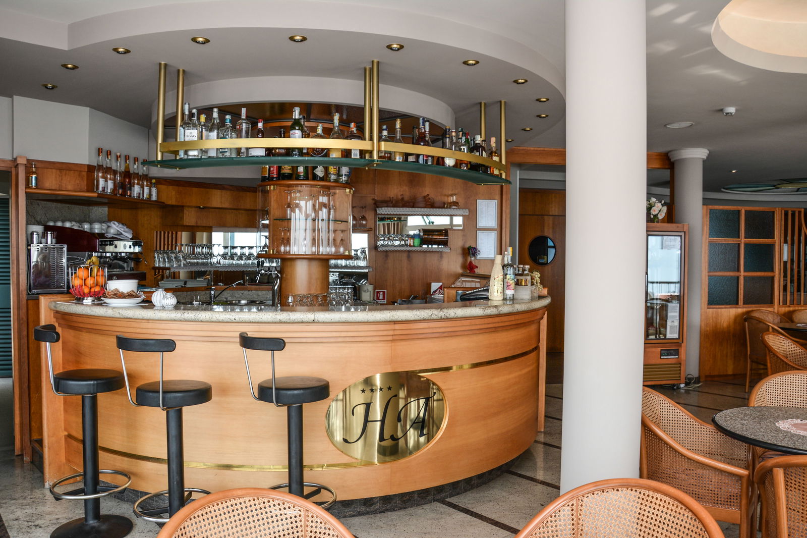 Astor Bar