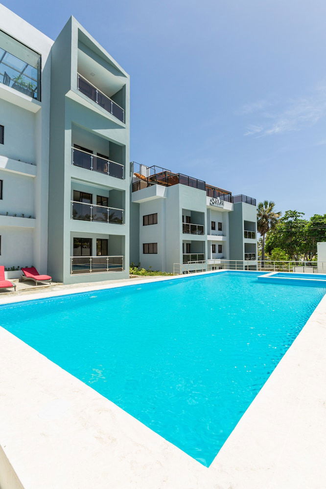 Hotel Skylight Suites