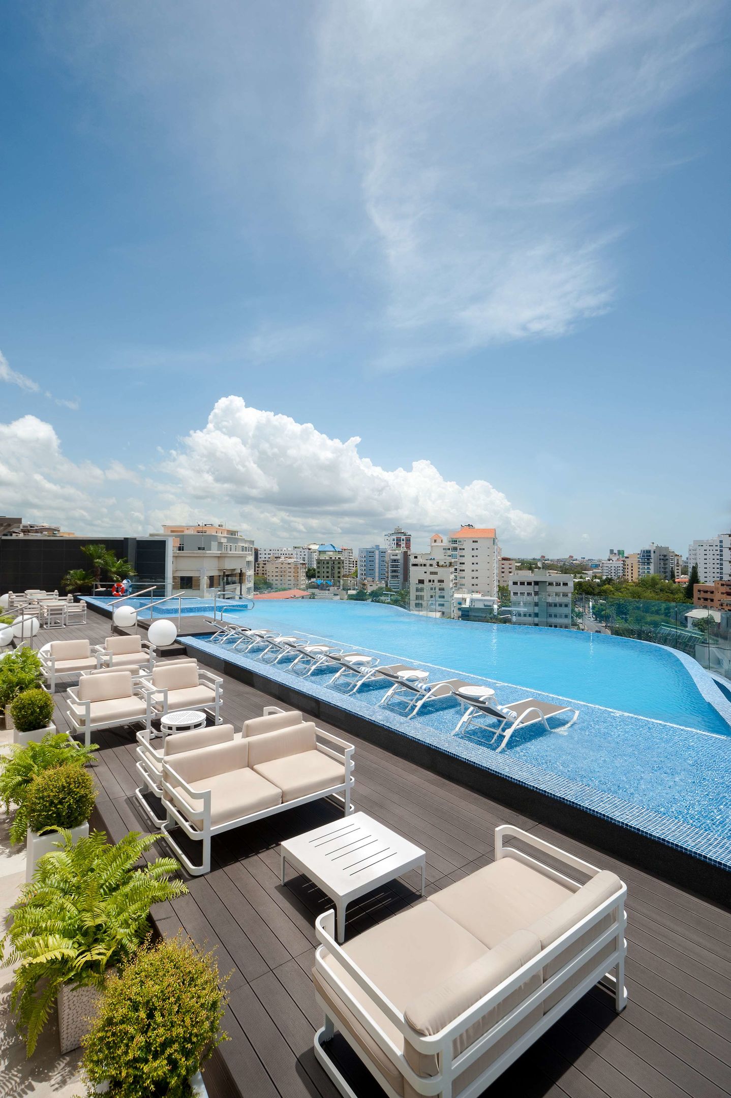 Embassy Suites by Hilton Santo Domingo Outdoor Pool