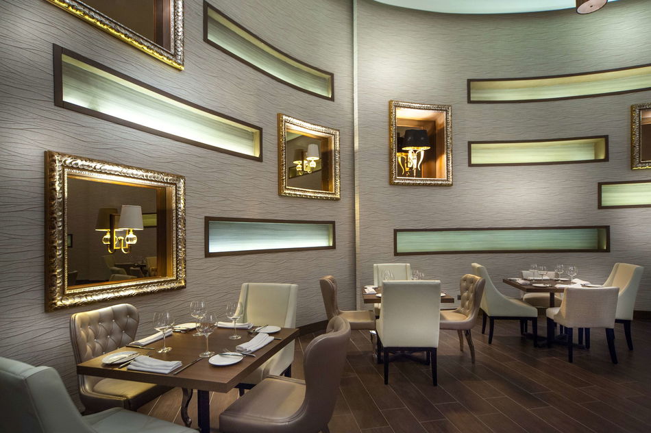 Embassy Suites by Hilton Santo Domingo Restaurant