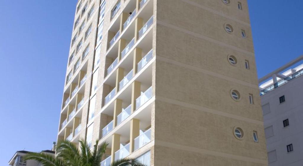 3810807-hotel-biarritz.jpg