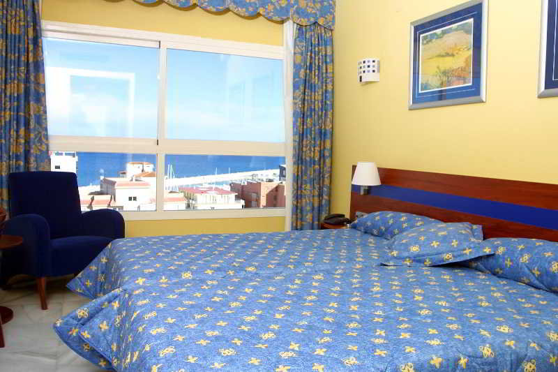 3811138-hotel-biarritz.jpg