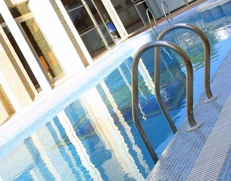 3811282-hotel-biarritz.jpg