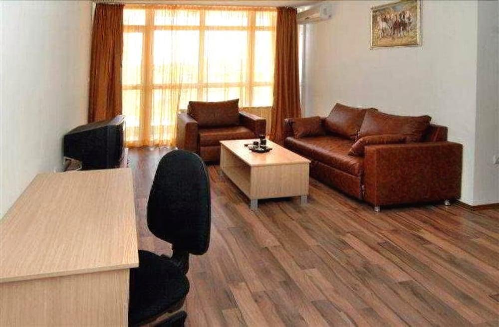 Business Apartcomplex