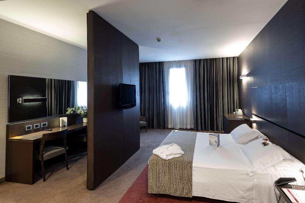 Hotel Best Western Premier Monza E Brianza Palace (13 Km From Milan)