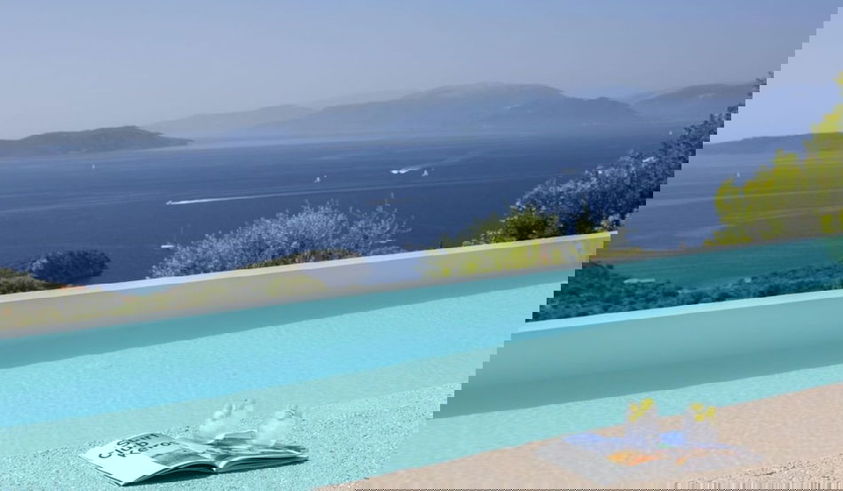 Infinity pool