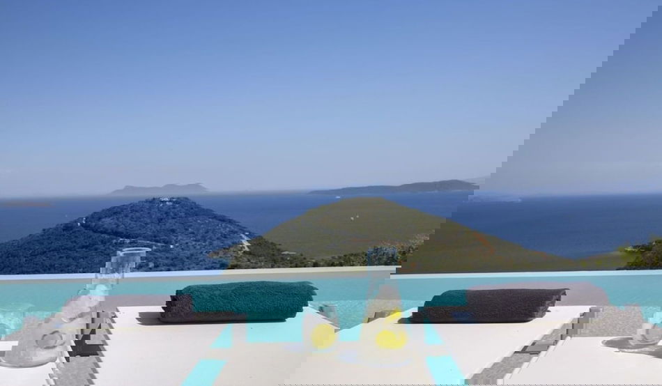 Infinity pool
