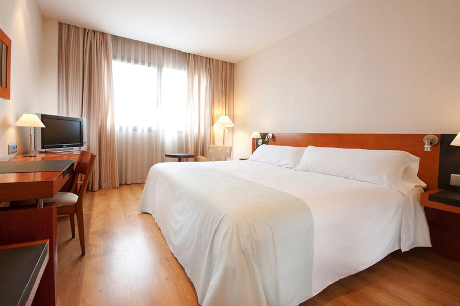 3886554-tryp-by-wyndham-valencia-oceanic-hotel.jpg
