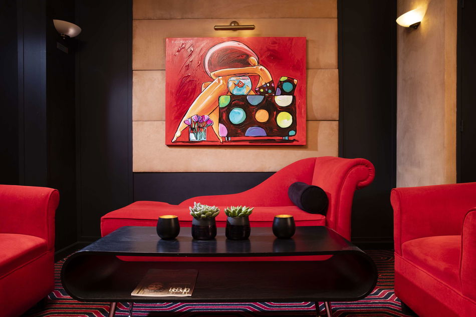 Paris Bastille Room Example