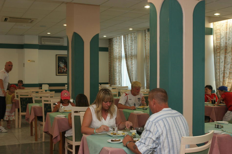 Artemis Hotel Apartments Restaurant