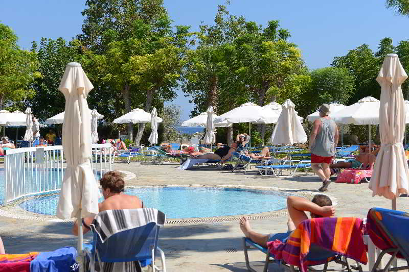 Artemis Hotel Apartments