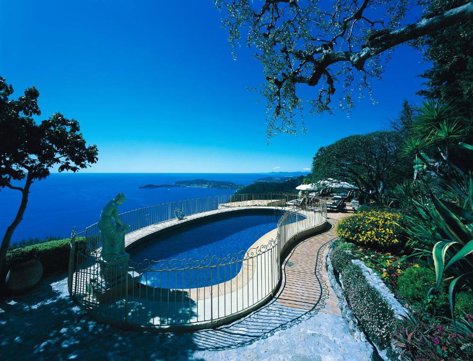 Chateau De La Chevre D Or (12 Km From Nice)