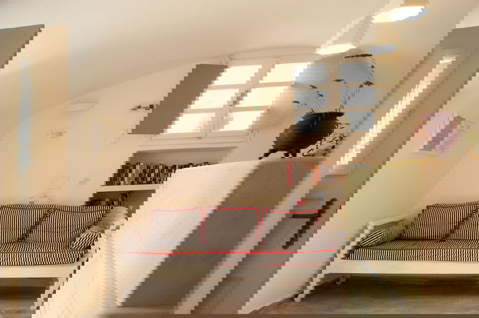 28945b09_z