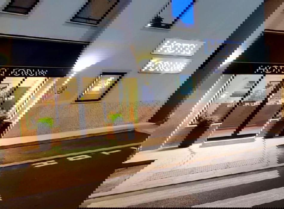 24b45620_z