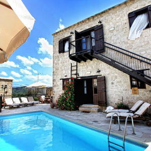 Hotel Leonidas Village Houses cazare Paphos