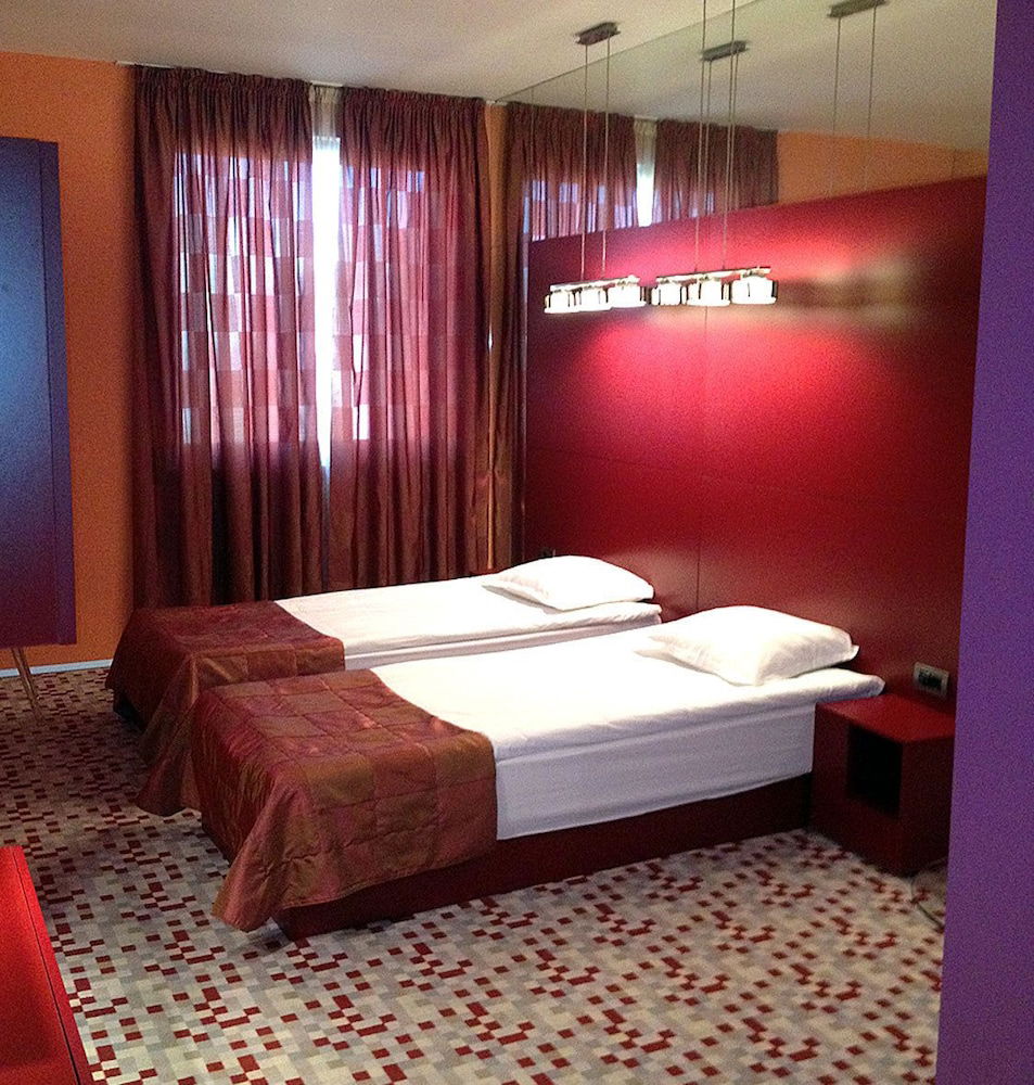 Hotel Mone