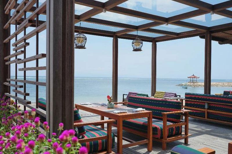 Griya Santrian Resort