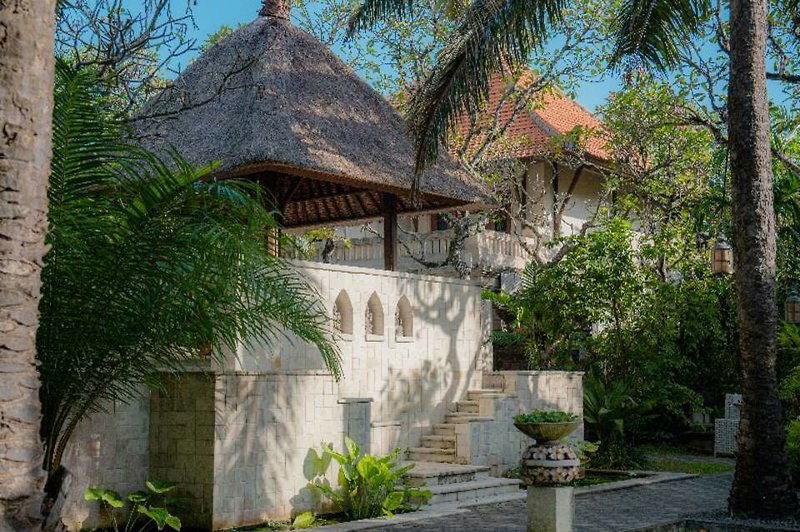 Griya Santrian Resort
