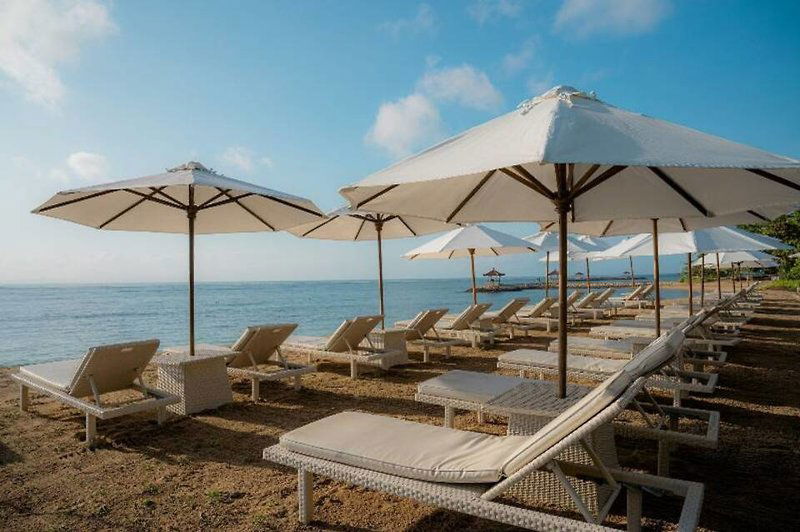 Griya Santrian Resort