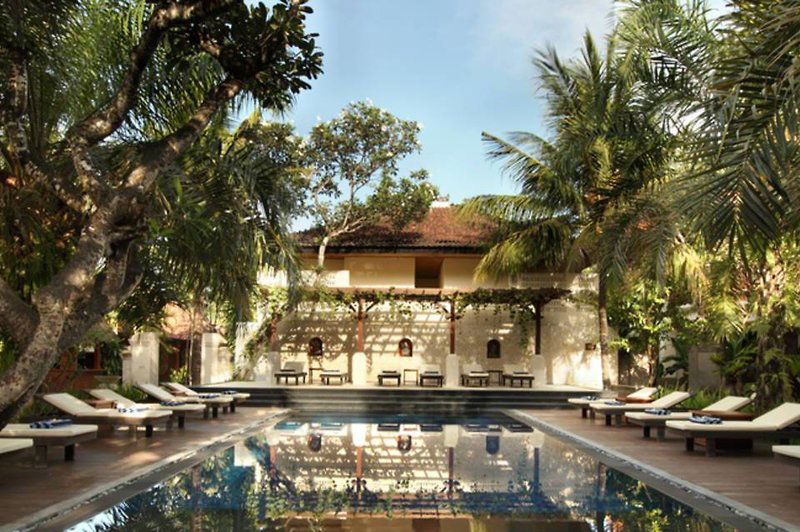 Griya Santrian Resort