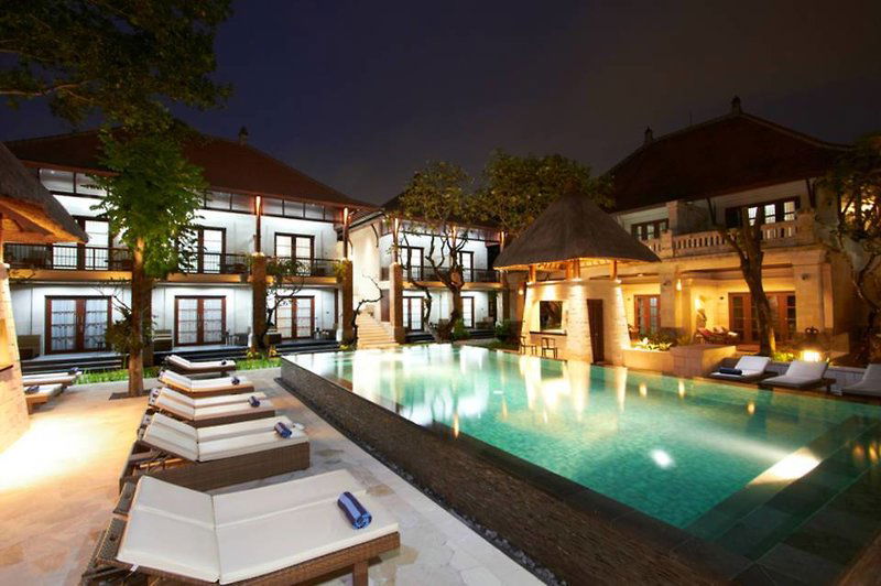 Griya Santrian Resort