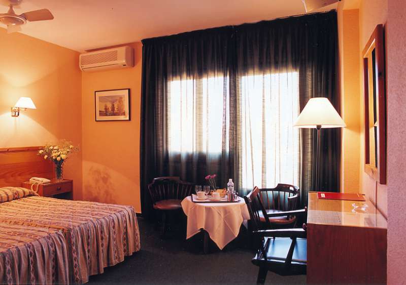 Hotel Goya de Alicante Room Example