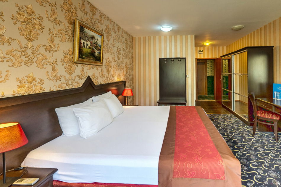 Montecito Room Example