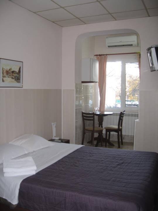 Hotel Guest Rooms Kom