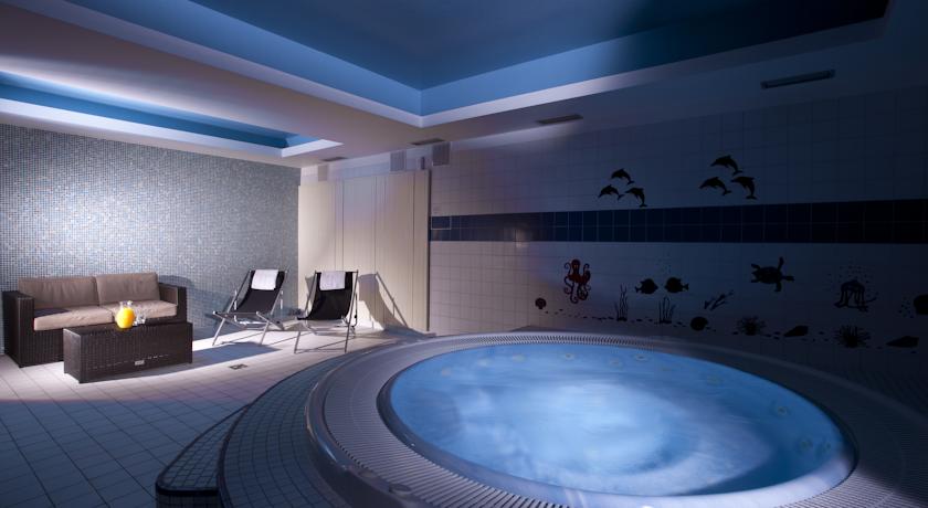 Colorfactory Spa Hotel