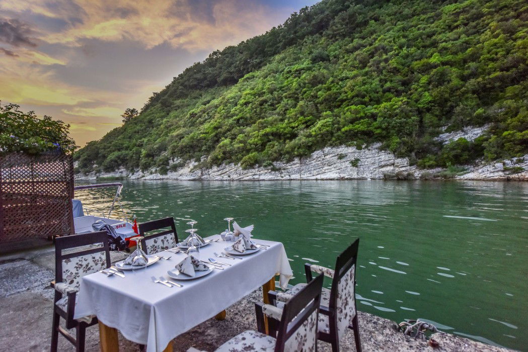 Hotel Hill River Hotel