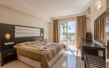 Cavo D&#039;Oro Hotel