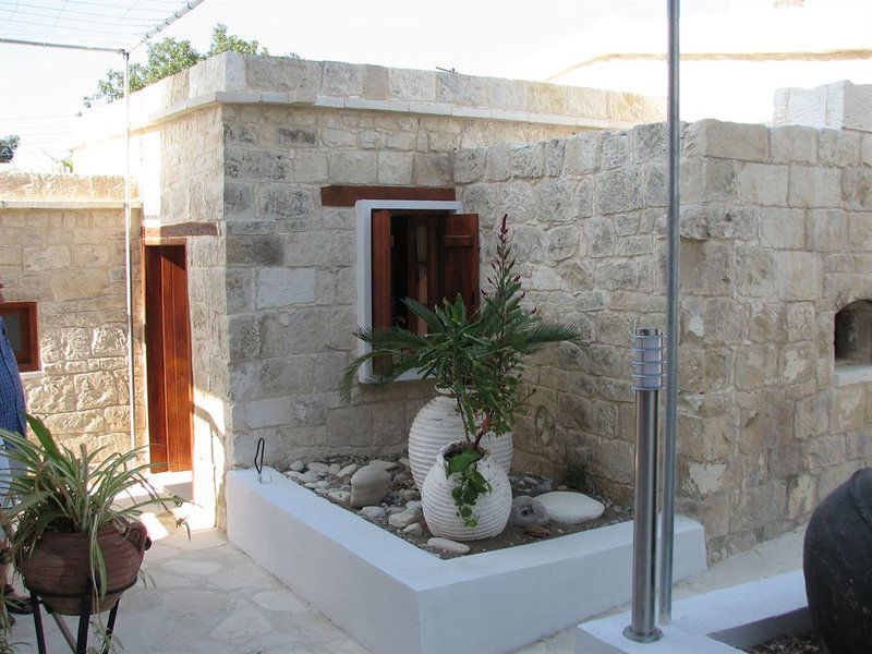 Hotel Lasa Heights
