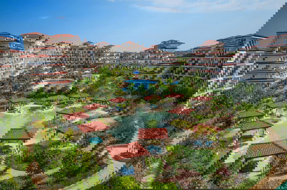 Apartments In Complex Poseidon